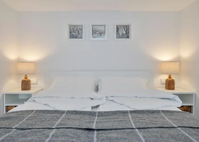 Stylish Apartment In Vilnius Old Town/ Urban Rent