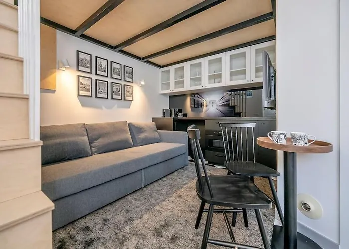 Stylish Apartment In Vilnius Old Town/ Urban Rent